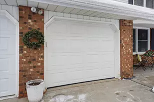 N67W6928 Cleveland St, Cedarburg, WI 53012 - Photo 4