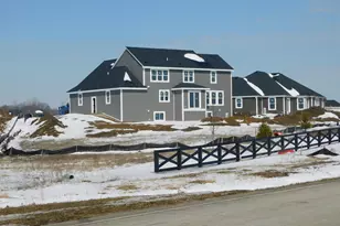 9766 N Migratory Ct, Mequon, WI 53097 - Photo 4