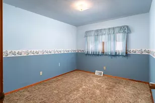 427 E Oak St, Viroqua, WI 54665 - Photo 12