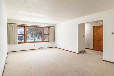 427 E Oak St, Viroqua, WI 54665 - Photo 4
