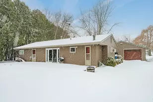 6770 Lee Harbor Ln, Black Wolf, WI 54902 - Photo 36
