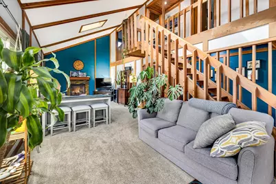 4400  Valley Rd, Racine, WI 53405 - Photo 4