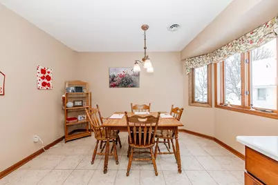 443  Quail Point Dr, Racine, WI 53406 - Photo 16