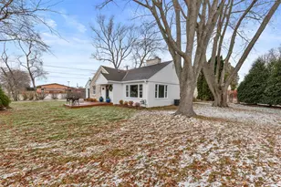 102 W Calumet Rd, Fox Point, WI 53217 - Photo 34