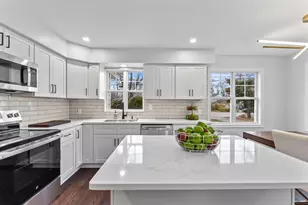 102 W Calumet Rd, Fox Point, WI 53217 - Photo 12