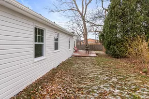 102 W Calumet Rd, Fox Point, WI 53217 - Photo 32