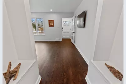 102 W Calumet Rd, Fox Point, WI 53217 - Photo 8