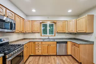 N7427 Hillendale Pkwy, Beaver Dam, WI 53916 - Photo 12