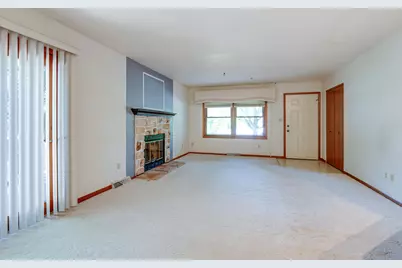 3810  Wyoming Way #2, Racine, WI 53404 - Photo 8