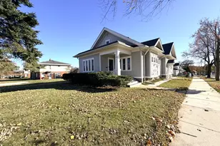 1103 Arcadian Ave, Waukesha, WI 53186 - Photo 2