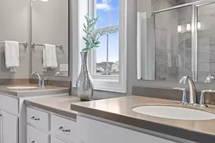 N106W6560 Stone Lake Circle, Cedarburg, WI 53012 - Photo 10