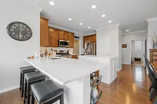 N42W22833 Beacon Ct, Pewaukee, WI 53072 - Photo 4