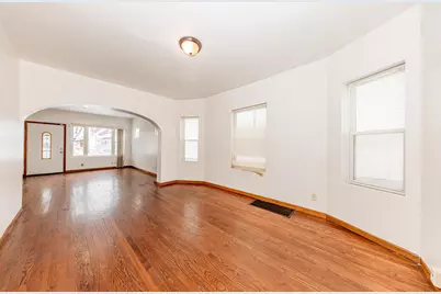 3465 N 1st St, Milwaukee, WI 53212 - Photo 4