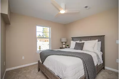 1110  Harbor Ave, West Bend, WI 53095 - Photo 12