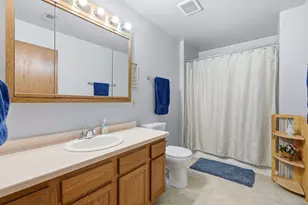 4821 Easy St, Delafield, WI 53029 - Photo 10