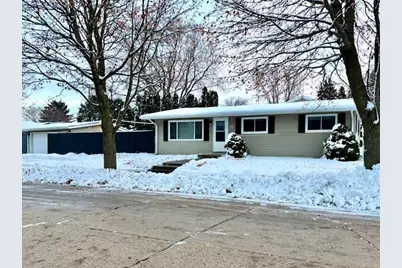 2921  Michigan Ave, Sheboygan, WI 53081 - Photo 1