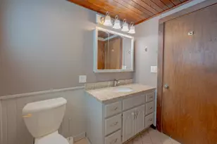 8855 W Forest Home Ave, Greendale, WI 53129 - Photo 14