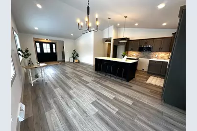 116  Sunrise Ct, Cedar Grove, WI 53013 - Photo 8