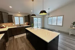 116 Sunrise Ct, Cedar Grove, WI 53013 - Photo 2