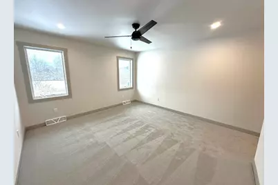 116  Sunrise Ct, Cedar Grove, WI 53013 - Photo 18