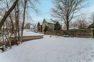 3563 N Maryland Ave, Shorewood, WI 53211 - Photo 22