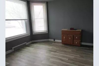 1325 S 11th St, Sheboygan, WI 53081 - Photo 2
