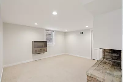 3228 S 15th St, Milwaukee, WI 53215 - Photo 30