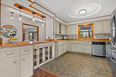 12763 N East Shoreland Dr, Mequon, WI 53092 - Photo 14