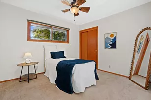 12763 N East Shoreland Dr, Mequon, WI 53092 - Photo 40