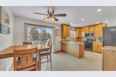 N6559  Carrington Dr, Fond du Lac, WI 54937 - Photo 6