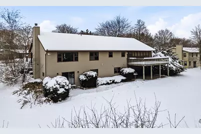 404  Grove St, Lake Mills, WI 53551 - Photo 2