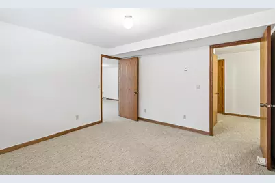 404  Grove St, Lake Mills, WI 53551 - Photo 30