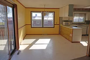 110 Lakeview Ct, Tomah, WI 54660 - Photo 6