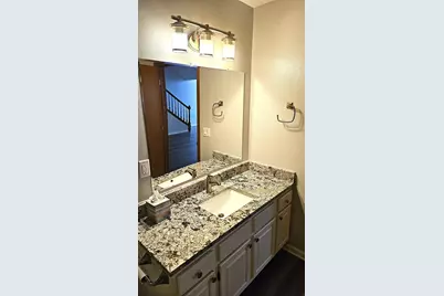 4887  Easy St #11, Delafield, WI 53029 - Photo 12