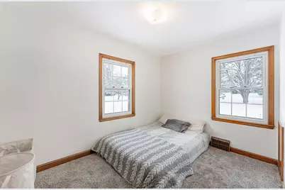 2900 S Root River Pkwy, West Allis, WI 53227 - Photo 12