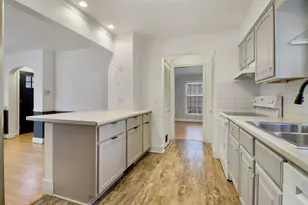 438 Shoreland Dr, Racine, WI 53402 - Photo 10