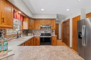 S14W31855 High Meadow Ln, Genesee, WI 53018 - Photo 14