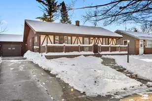 517 Richmond Ave, Sheboygan Falls, WI 53085 - Photo 2