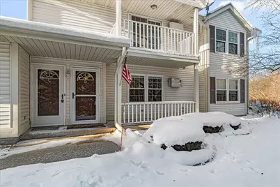 831  Devonshire Ln #D, West Bend, WI 53090 - Photo 2