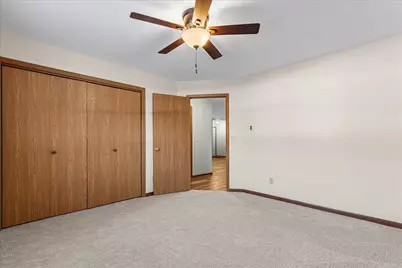 831  Devonshire Ln #D, West Bend, WI 53090 - Photo 12