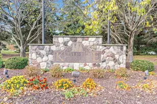 2215 Circle Ridge, Delafield, WI 53018 - Photo 26