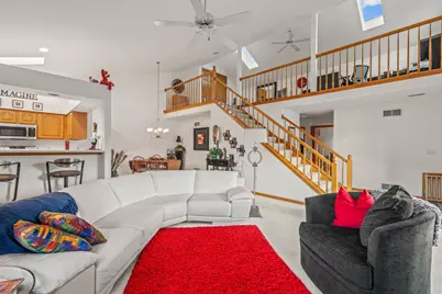 2215  Circle Rdg #D, Delafield, WI 53018 - Photo 6