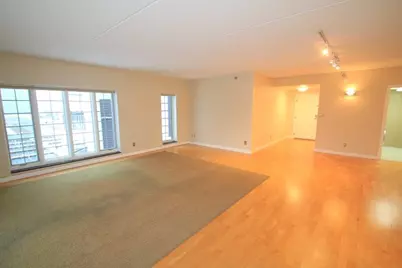 333  Lake Ave #502, Racine, WI 53403 - Photo 2