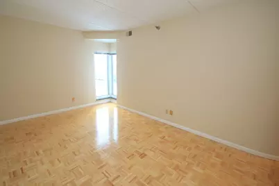 333  Lake Ave #502, Racine, WI 53403 - Photo 12