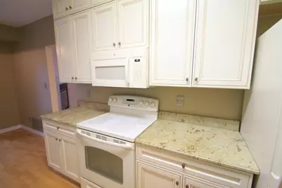 333  Lake Ave #502, Racine, WI 53403 - Photo 8