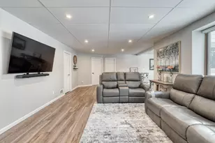 S77W19942 Holly Patch Ct, Muskego, WI 53150 - Photo 44