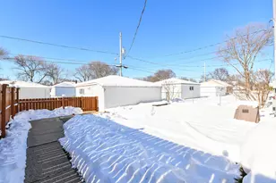 3819 S 53rd St, Milwaukee, WI 53220 - Photo 36