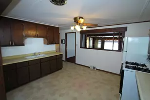 6104 Water St, Lyons, WI 53105 - Photo 4