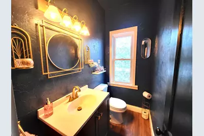 1008  71st St, Kenosha, WI 53143 - Photo 8