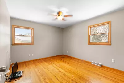 18345 W Michaels Rd, New Berlin, WI 53146 - Photo 10